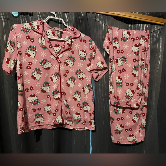 Hello Kitty holiday pj set - Picture 2 of 2